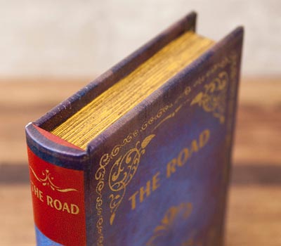 本型収納ボックスSサイズ、THE ROADの上部