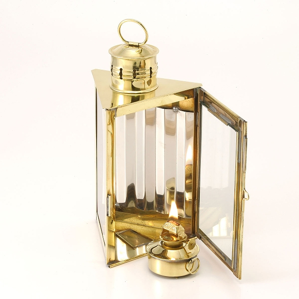 真鍮オイルランプを開けたところ