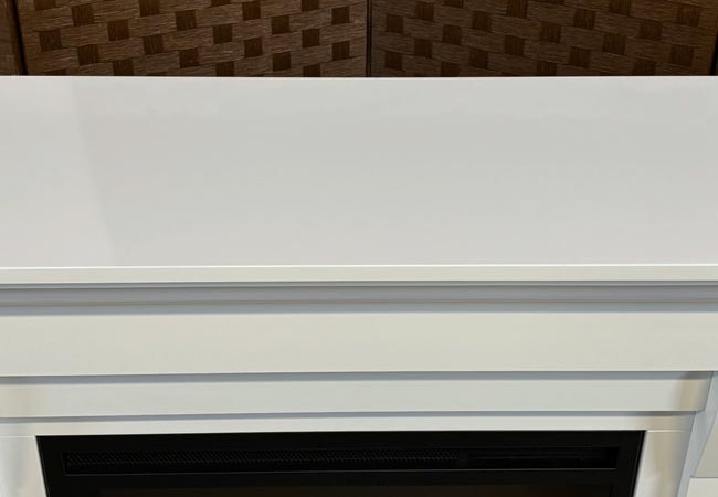 電気暖炉アルビオンの上部
