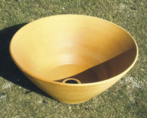 ハニワ　陶器の水鉢