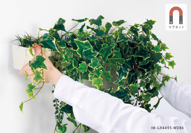 マグネット付きのフェイクグリーンポットGR4495を飾っている写真