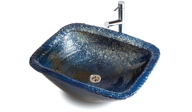 日本製の長方形洗面ボウル「濃藍（こいあい）」と水栓のセット