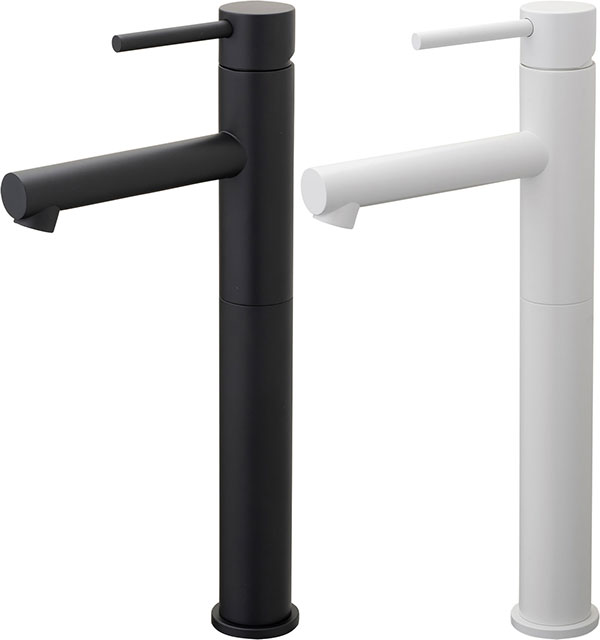 黒色　白色の水栓、単水栓