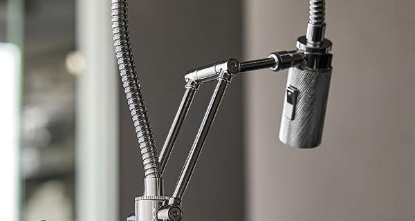 BRIZOキッチン用タッチ式混合水栓リッツェ・アーティキュラティング、クロームのイメージ画像