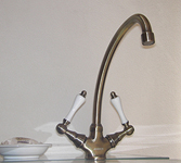 2PLVA　キッチン・洗面用ﾜﾝﾎｰﾙ混合水栓